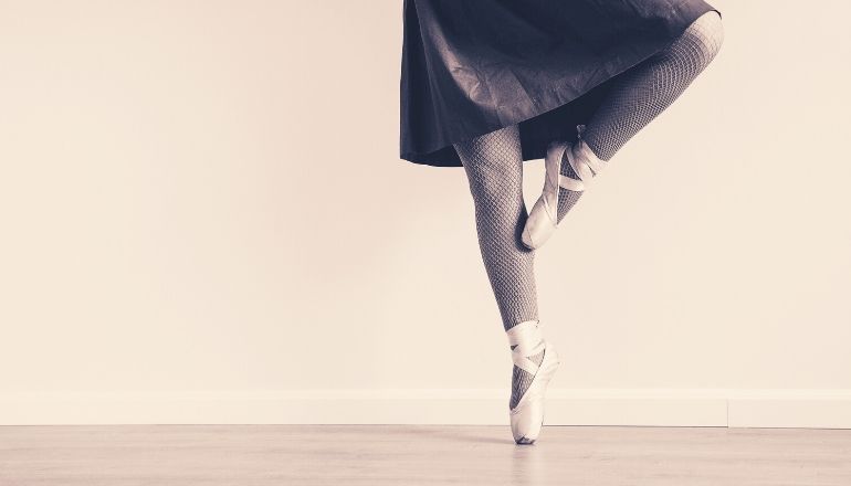 ballerina dancing legs and feet