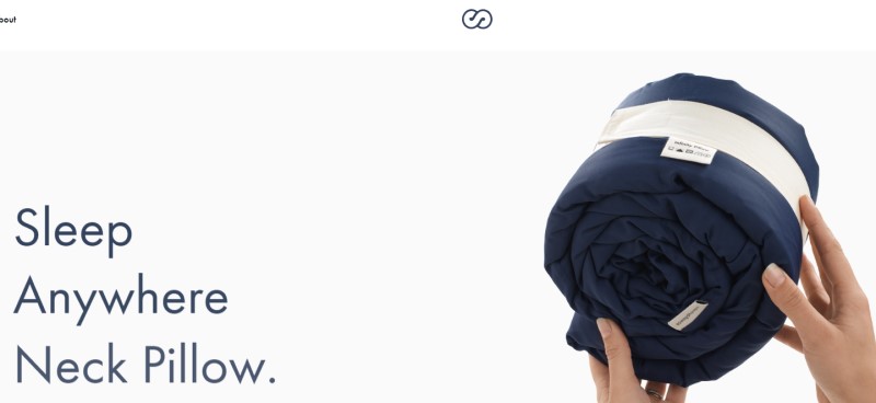 screenshot of the inifity pillow website featuring a blue infinity pillow